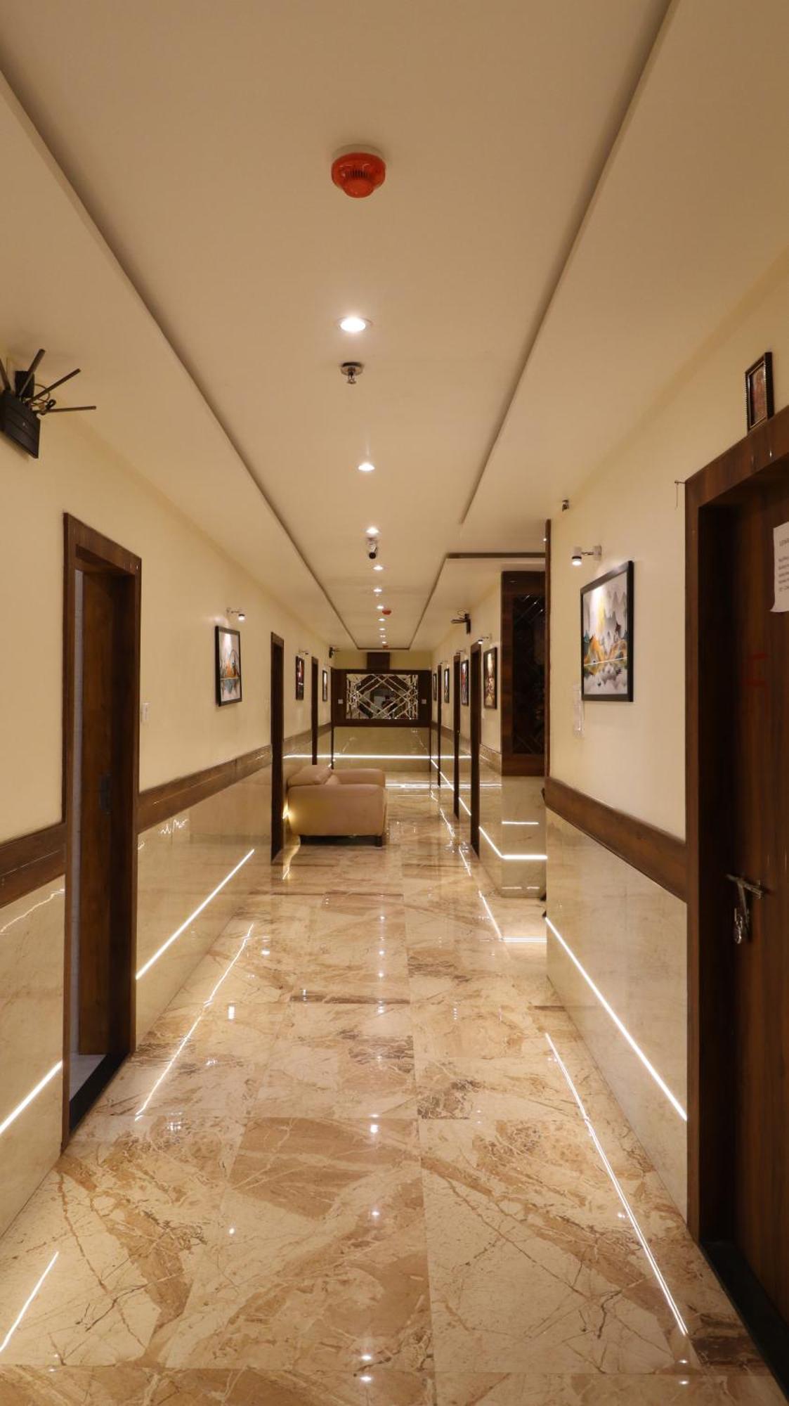 Hotel Bkc Prime - Near Us Consulate Bombaj Zewnętrze zdjęcie